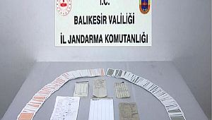 Otel odasını kumarhaneye çevirenlere baskın