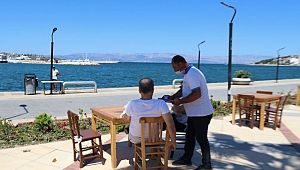 Çeşme'de denize karşı çay içmek 2 TL!