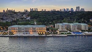 Forbes Travel Guide'dan Çırağan Sarayı'na ''beş yıldız''
