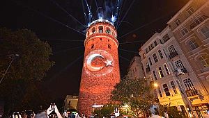 Galata Kulesi'ne ziyaretçi akını