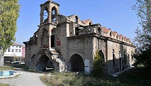 2 kilise bilim ve turizme kazandırıyor