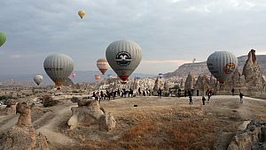 Sosyal medya fenomenleri balon turunda