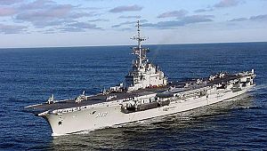  Dev uçak gemisinin İzmiri kirletmesine izin vermeyeceğiz