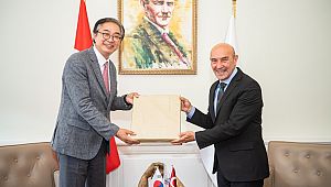 Soyer, '' Kore'den İzmir'e daha çok turist çekmeliyiz