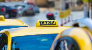 397 havaalanı taksinin belgeleri askıya alındı