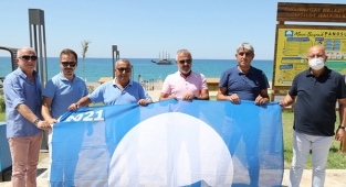 Kızılot Halk Plajı'na Mavi Bayrak