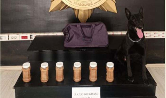 Havaalanı'nda eroin operasyonu