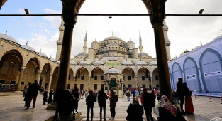 İstanbul turist rekoru kırdı