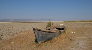 Marmara Gölü kurutuluyor