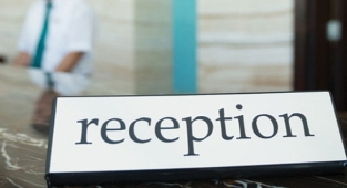 Otele fuhuş operasyonu!