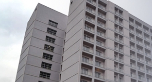 TOKİ yurt binasını satışa çıkardı