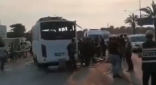 Tur otobüsü devrildi: 3 ölü, 5 yaralı