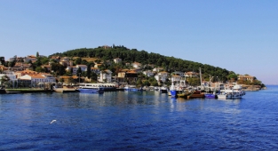 Turistik deniz araçlarının iskelelere yanaşması yasaklandı