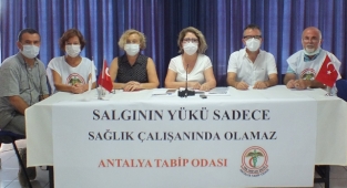 Turistlere de karantina uygulanmalı