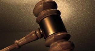 Kemer'de 50 odalı otel icradan satılık