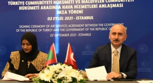  Maldivler ile 