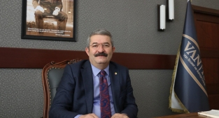Uçak sefer sayıları artırılmalı ve bilet fiyatları düşürülmeli