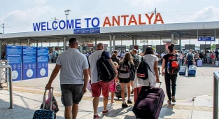 Antalya paket tur pazarının lideri belli oldu!