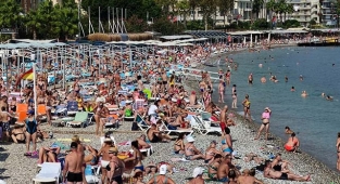 Antalya turist sayısında 8 milyonu aştı