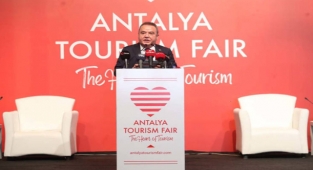 Antalya'ya gelen turist sayısı 8 milyon 411 bine ulaştı