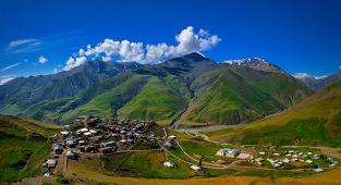 Azerbaycan'a 2 dalda dünya tatil ödülü