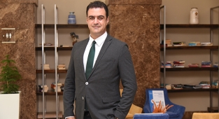 Divan Mersin'in yeni otel müdürü Berati Tuncer