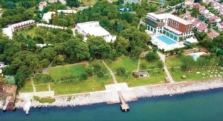 Gazetecilerin tatil köyü gençlik kampı olacak