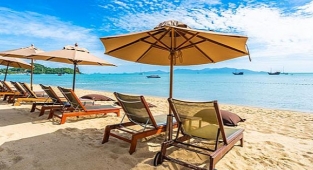 Eylül'de turizm geliri 2 milyar 983 milyon dolar oldu