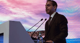 Bu dönemde rolümüz oyunun kurucusu olmak