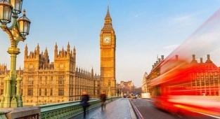 Britanya'da günlük vaka sayısı rekoru kırıldı
