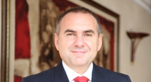 Turizm gelirleri 30 milyar doları geçecek