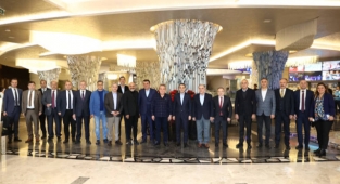 Turizmcilere Lara-Kundu turizm yolu projesini anlattı
