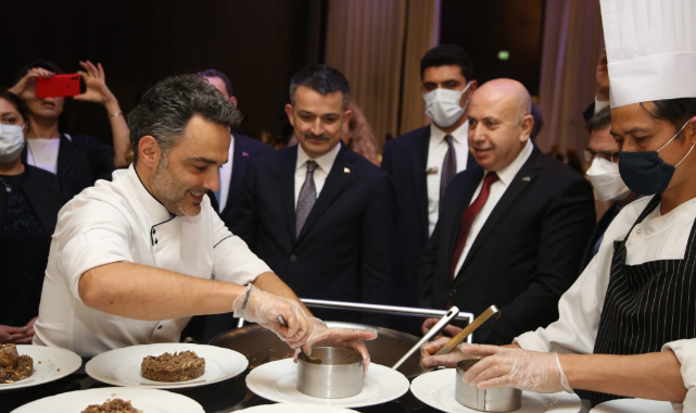 Türk lezzetleri Dubai'de tanıtıldı