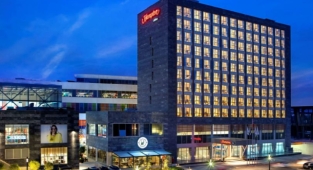  İflas eden otelin malları satılığa çıkartıldı