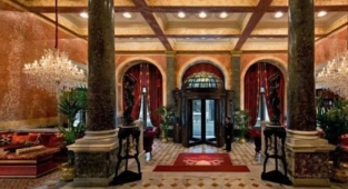Tarihi otel dünyanın ilgi odağı oldu