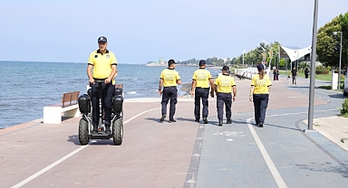O şehirde 4 dil bilen turizm zabıtaları görev başında