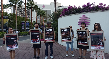 Akra Barut otel önünde eylem