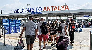 Antalya 12 milyonun üzerinde turist ağırlayacak