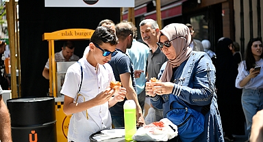 Gastronomi sokağı açıldı