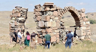 Tarihi Kalenin turizme kazandırılması istendi