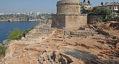 Hıdırlık Kulesi'nde arkeolojik kazılar sona yaklaştı