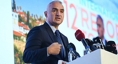 Bakan Ersoy, ''Türkiye turizmi dünya süper liginde''