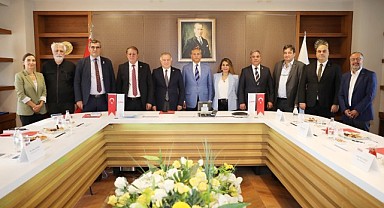 CHP Turizm Politikaları Heyeti'nden TÜRSAB'a ziyaret
