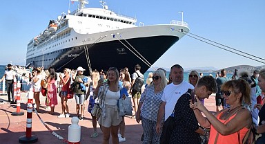 Kuşadası kruvaziyer turizminde çıtayı yükseltti