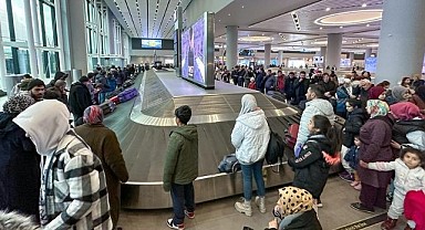 THY, deprem bölgelerinden 165 bin kişiyi tahliye etti