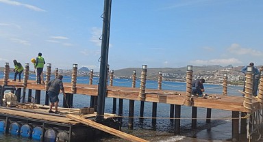 Ortakent- Yahşi sahilindeki son iskele sökülüyor