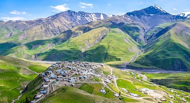 Azerbaycan'ın gezi ve yürüyüş rotaları doğa tutkunlarını büyülüyor