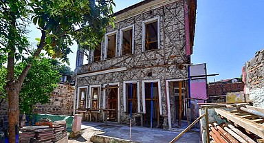 Tarihi 6 bina konaklamaya açılacak