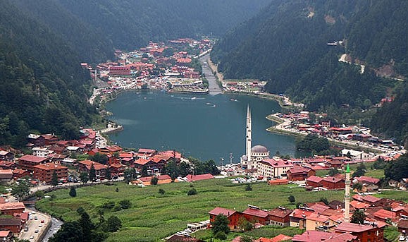 Uzungöl özel turizm alanı statüsünde yönetilmeli