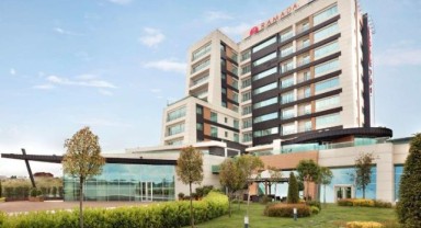 Banka'dan satılık otel